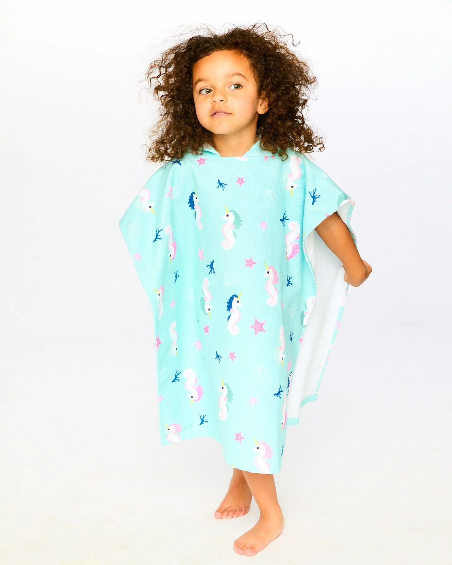 Hooded Beach Towel Blue Seahorse Print - Image 3
