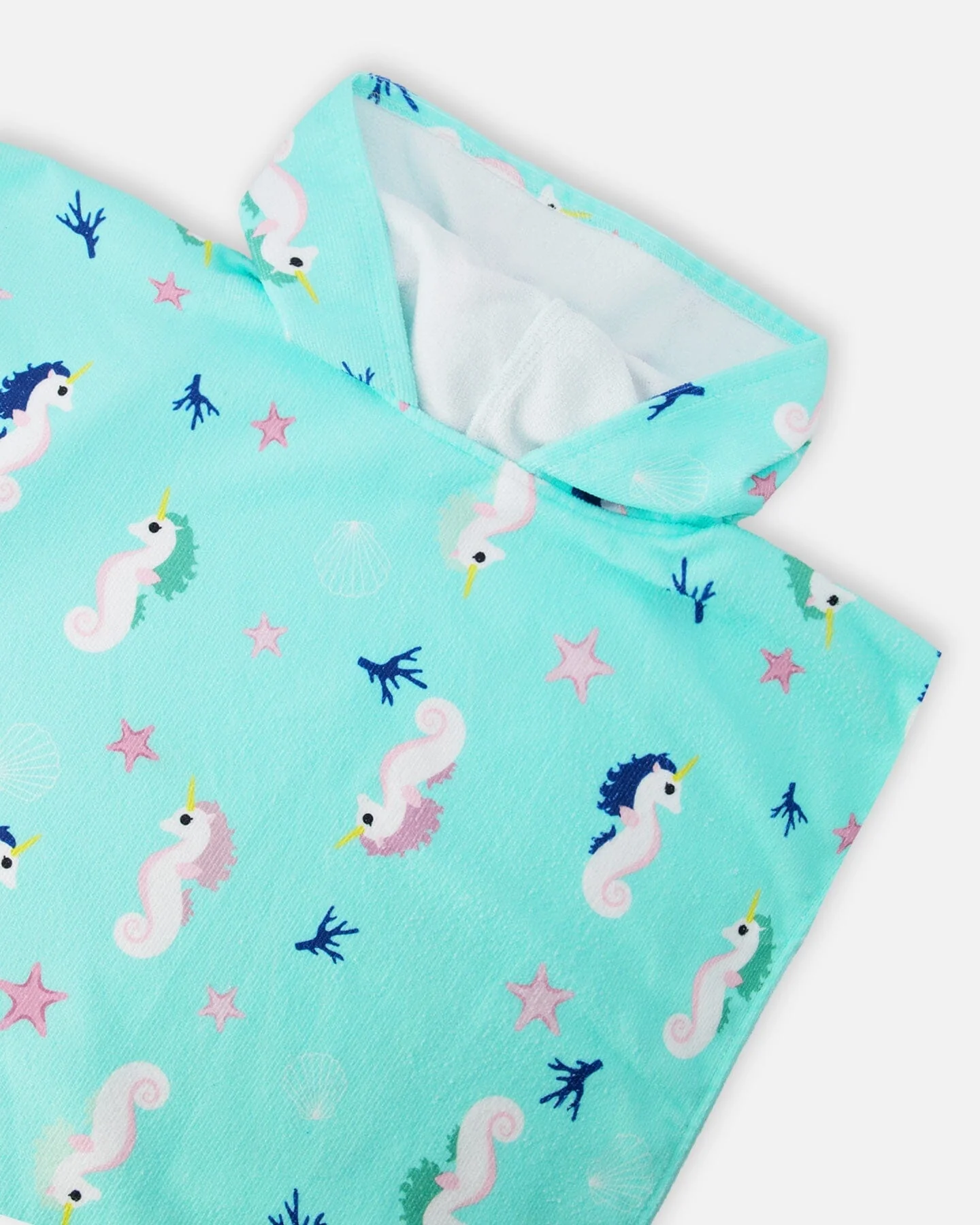 Hooded Beach Towel Blue Seahorse Print - Image 5