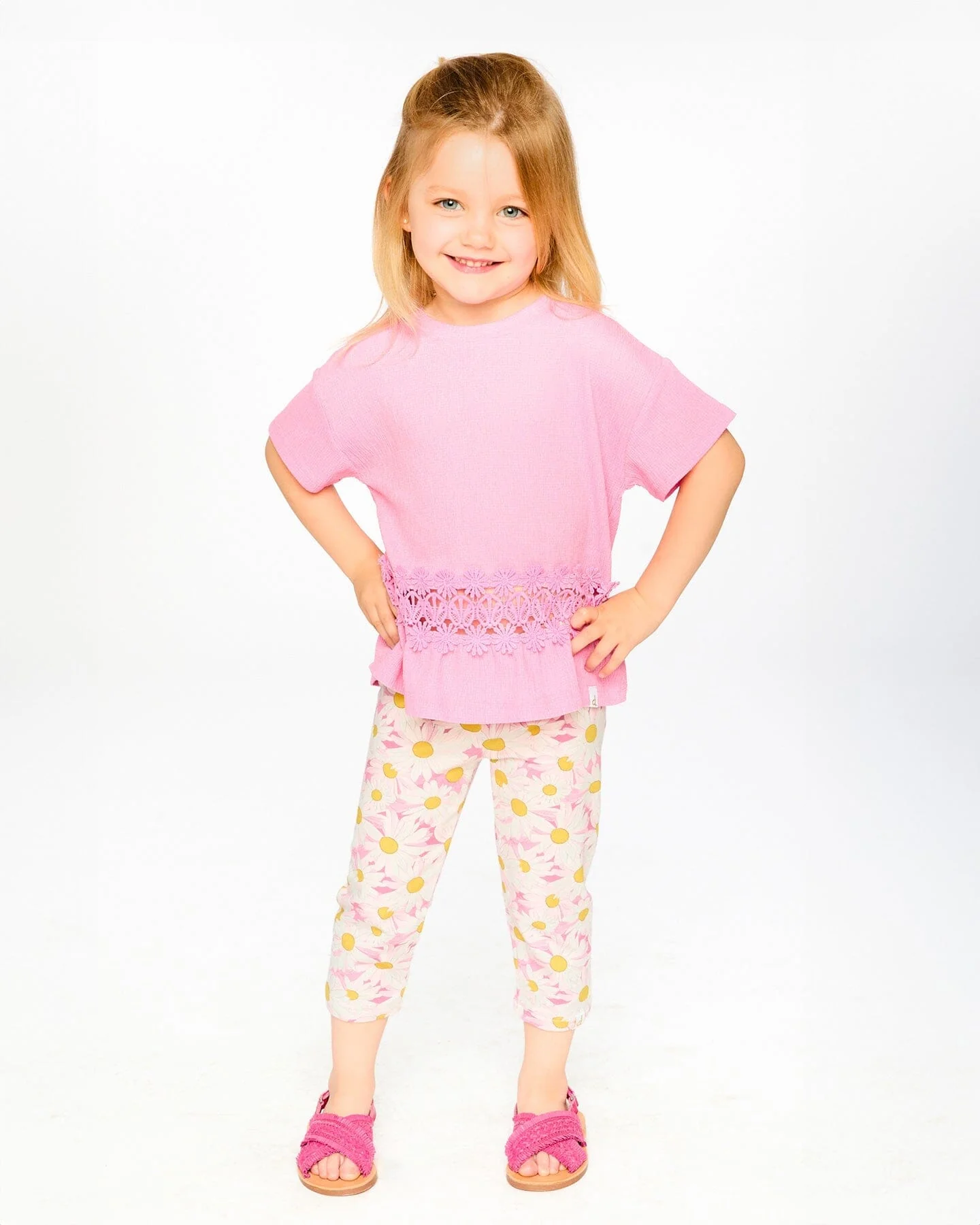 Jersey Capri Pink Printed Daisies - Image 2