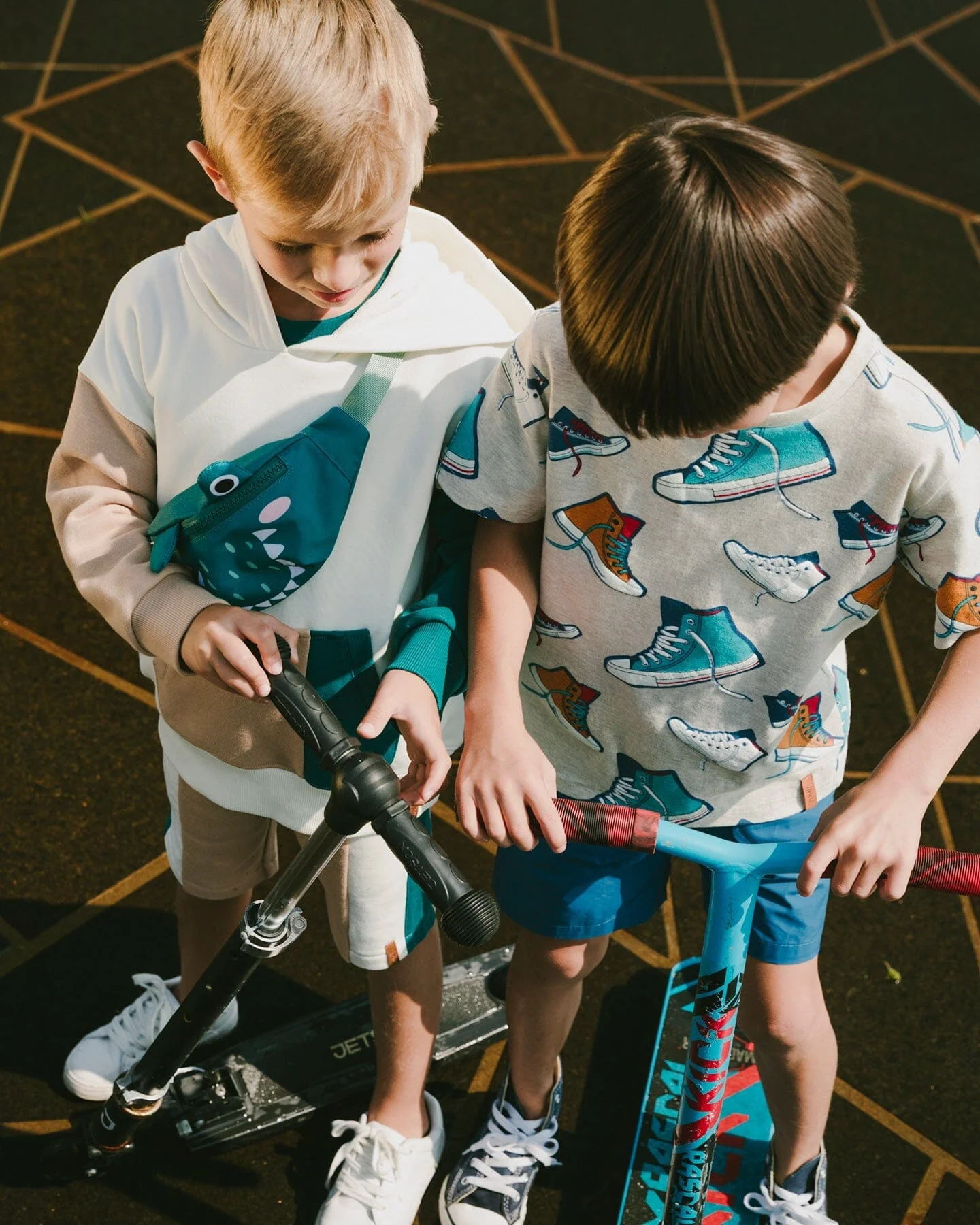 Organic Cotton Jersey T-Shirt Grey Mix Printed Shoes - Image 3