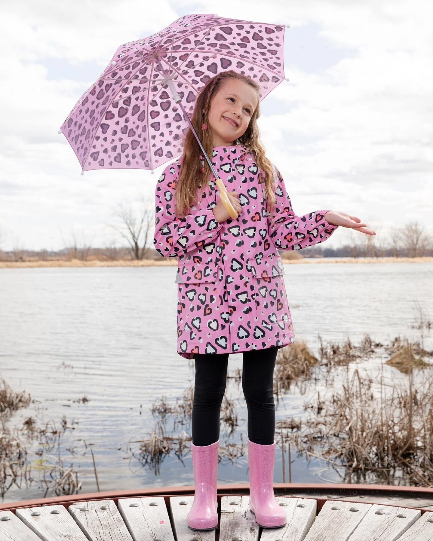Pink raincoat with color-changing hearts - Image 4
