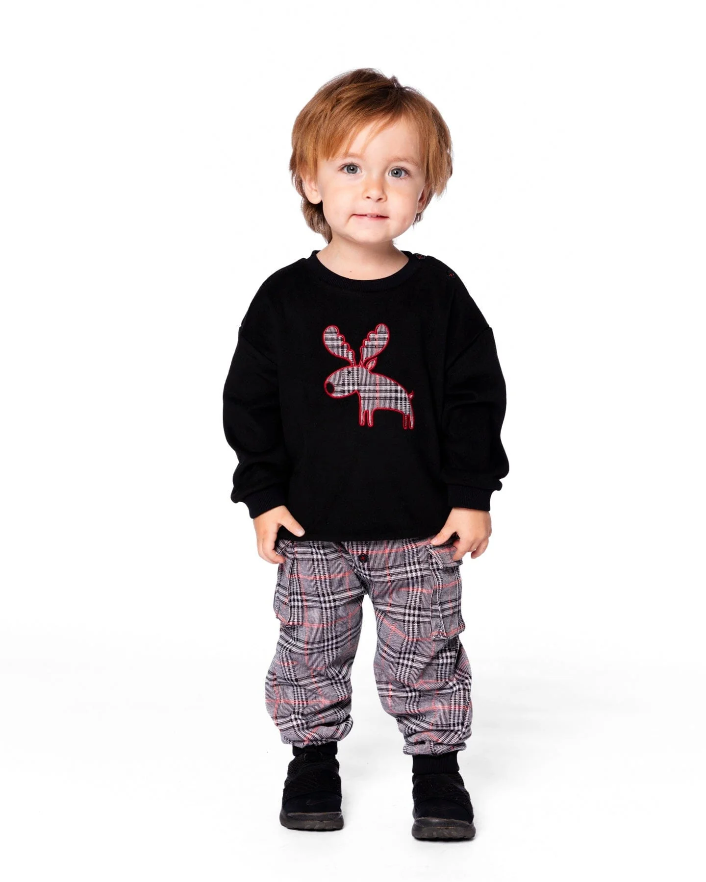 Sweater And Cargo Pants Set Black With Moose Applique - Image 2